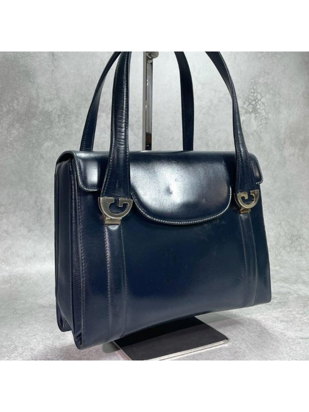 Gucci Handbag Navy Leather Gold